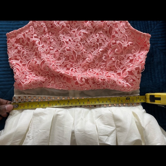 Beautiful prom dress! - Picture 6 of 7